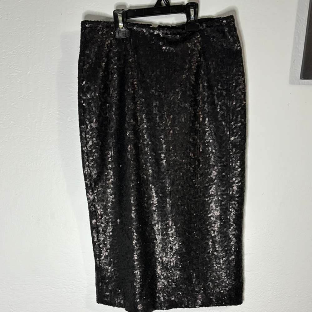 Elegant Black Sequin Skirt